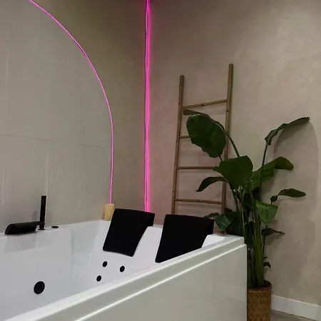 Bali - - Jacuzzi Apartamento *